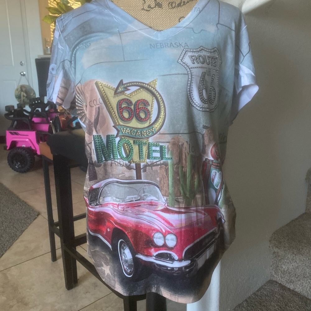 Route 66 Graphic V-Neck Women’s Top in Multi-Color